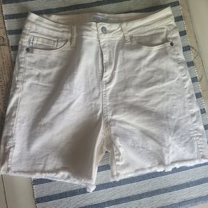 Judy Blue Ecru denim shorts Sz L